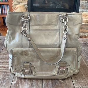 Large shoulder Coach purse